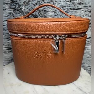 NWOT Saie The Vanity Case-The Original Train Case
